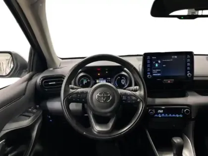 Photo 10 Toyota Yaris  116h Design 5p MY22