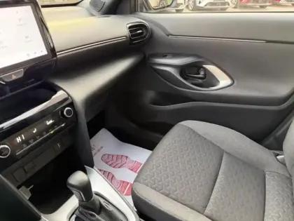 Photo 14 Toyota Yaris  Cross 116h Design MY22