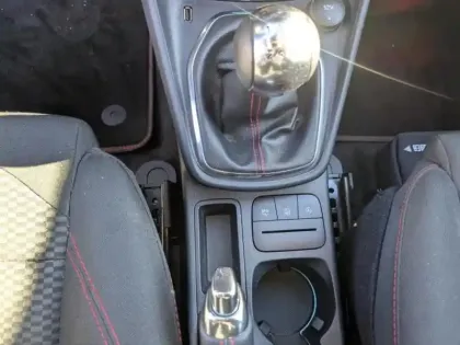 Photo 14 Ford Puma  1.0 Flexifuel 125ch S&S mHEV ST-Line