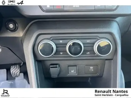 Photo 11 Dacia Sandero  1.0 ECO-G 100ch Stepway Extreme + -24