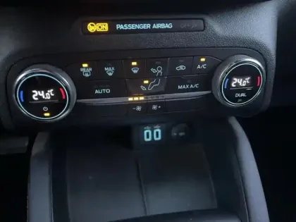 Photo 14 Ford Kuga  2.5 Duratec 190ch FHEV ST-Line BVA