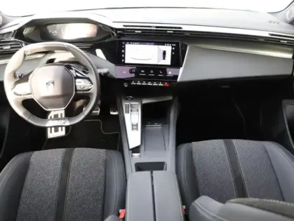 Photo 7 Peugeot 308  1.2 Hybrid 145ch GT e-DCS6