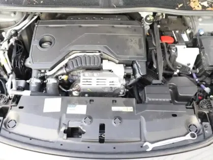 Photo 11 Peugeot 308  1.2 Hybrid 145ch GT e-DCS6