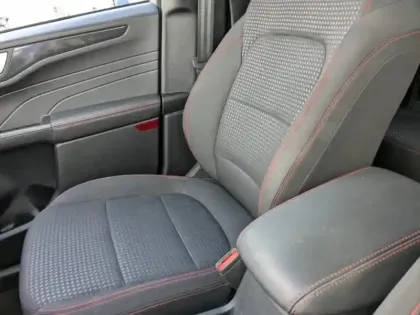 Photo 12 Ford Kuga  2.5 Duratec 190ch FHEV E85 ST-Line BVA