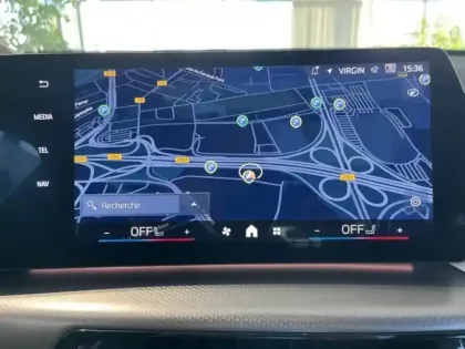 Photo 10 BMW X1  ieDrive20 204ch M Sport