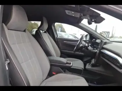 Photo 9 Renault Megane  E-Tech Electric EV60 220ch Iconic optimum charge -C