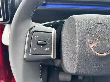 Photo 7 Citroën C3  1.2 Hybride 110ch PLUS