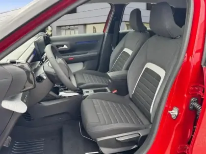 Photo 12 Citroën C3  1.2 Hybride 110ch PLUS