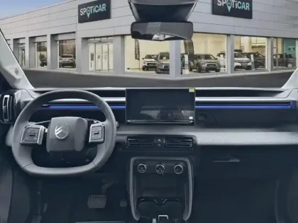 Photo 6 Citroën C3  1.2 Hybride 110ch PLUS