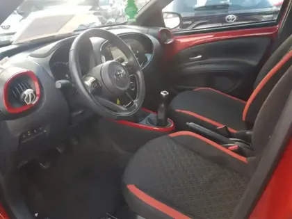 Photo 8 Toyota Aygo 1.0 VVT-i 72 Design