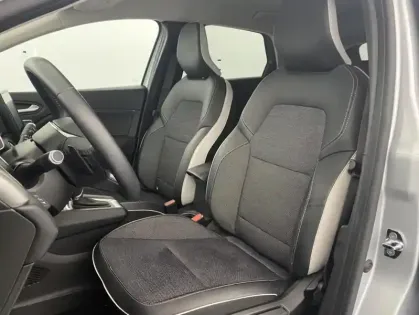 Photo 8 Renault Captur TCe 140 EDC 21 Intens 5p