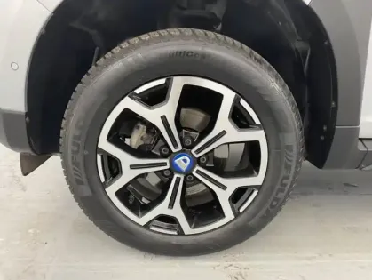 Photo 8 Dacia Duster Blue dCi 115 4x4 15 ans 5p