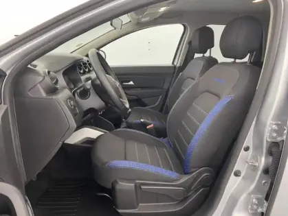 Photo 17 Dacia Duster Blue dCi 115 4x4 15 ans 5p