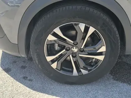 Photo 13 Peugeot 2008 Allure Pack 1.2 101 ch