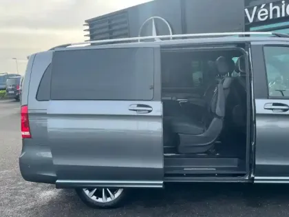 Photo 9 Mercedes EQV 300 204ch Long Avantgarde