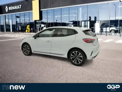 Photo 9 Renault Clio V E-Tech full hybrid 145 ch GSR2 Techno