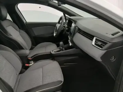 Photo 13 Renault Clio V E-Tech full hybrid 145 ch GSR2 Techno