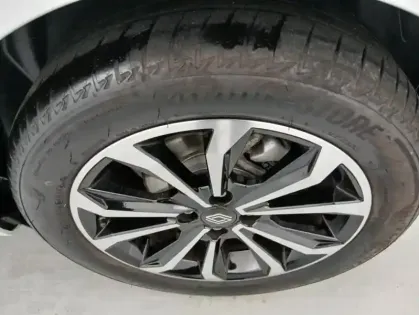 Photo 16 Renault Clio V E-Tech full hybrid 145 ch GSR2 Techno