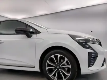 Photo 17 Renault Clio V E-Tech full hybrid 145 ch GSR2 Techno