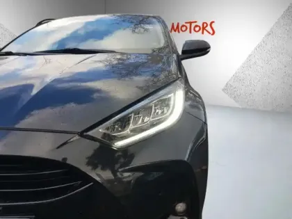 Photo 7 Toyota Yaris Hybrid Iconic 1.5 116 ch