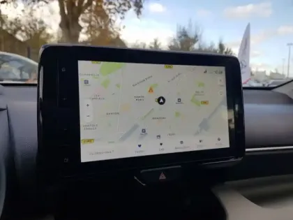 Photo 13 Toyota Yaris Hybrid Iconic 1.5 116 ch