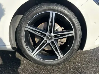 Photo 16 Mercedes Classe B 220D PROGRESSIVE 190CH BVA8 ATTELAGE ELEC MULTIBEAM CAMERA ECLAIRAGE D'AMB