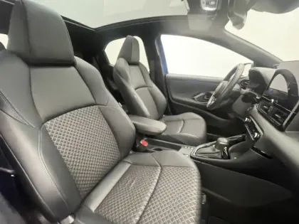 Photo 26 Toyota Yaris Hybride 130h Première