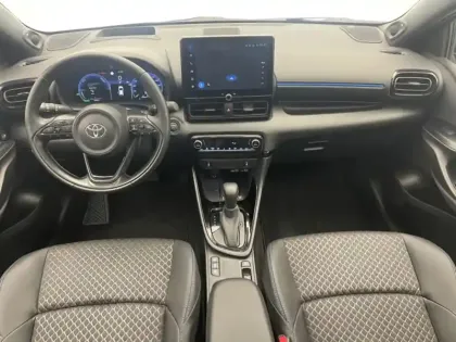 Photo 18 Toyota Yaris Hybride 130h Première