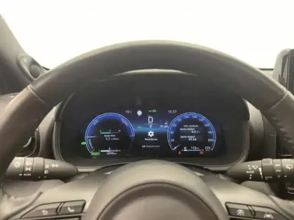 Photo 28 Toyota Yaris Hybride 130h Première