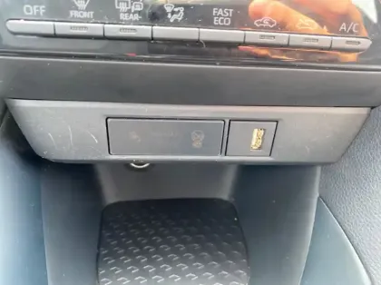 Photo 18 Mazda 2 Hybrid 1.5 116ch Pure