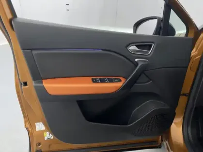 Photo 11 Renault Captur Blue dCi 115 EDC Intens 5p