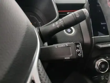 Photo 25 Renault Clio V TCe 90 - 21 R.S. Line