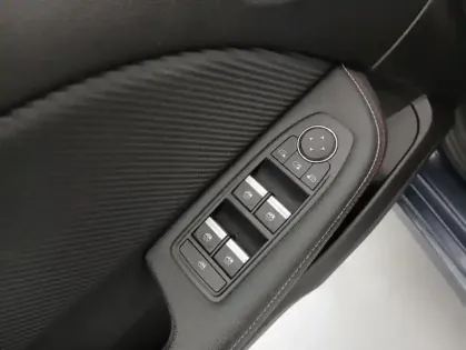 Photo 20 Renault Clio V TCe 90 - 21 R.S. Line