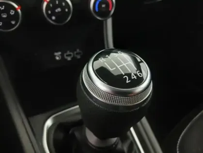 Photo 21 Renault Captur TCe 90 - 21 Business