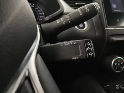 Photo 24 Renault Captur TCe 90 - 21 Business