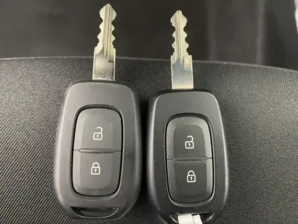 Photo 20 Dacia Duster Blue dCi 115 4x2 Prestige 5p