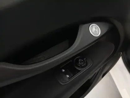 Photo 19 Fiat 500 NOUVELLE MY23 SERIE 2 e 118 ch