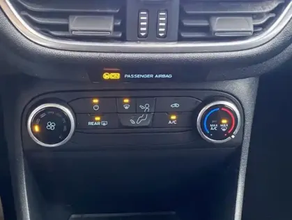 Photo 8 Ford Fiesta VII 1.1 75PS COOL & CONNECT