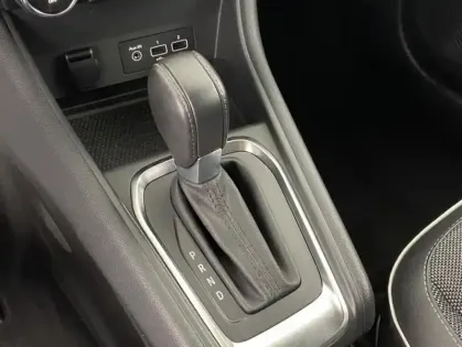 Photo 17 Renault Captur TCe 140 EDC 21 Intens 5p