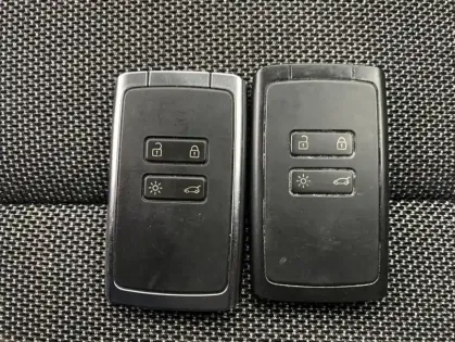 Photo 18 Renault Captur TCe 140 EDC 21 Intens 5p