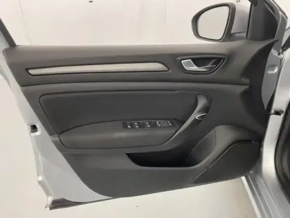 Photo 19 Renault Megane IV Berline Blue dCi 115 21B Business 5p