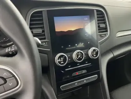 Photo 13 Renault Megane IV Berline Blue dCi 115 21B Business 5p