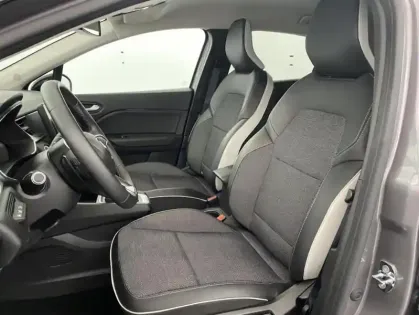 Photo 8 Renault Captur TCe 140 EDC 21 Intens 5p