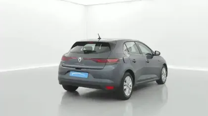 Photo 4 Renault Megane IV Berline Blue dCi 115 21B Business 5p