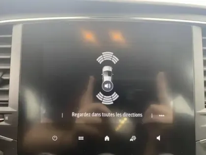 Photo 15 Renault Megane IV Berline Blue dCi 115 21B Business 5p