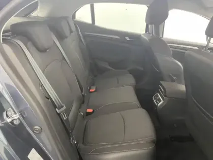 Photo 18 Renault Megane IV Berline Blue dCi 115 21B Business 5p