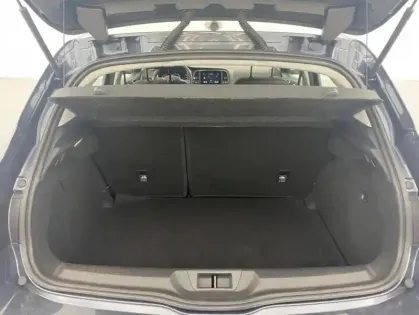 Photo 20 Renault Megane IV Berline Blue dCi 115 21B Business 5p