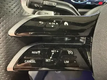 Photo 17 Mercedes Classe B 200 d AMG Line Full Led Pack Black Apple CarPlay