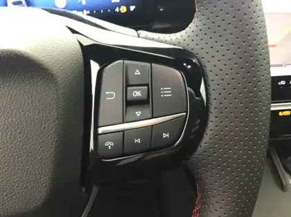 Photo 19 Ford Puma Nouveau 1.0 EcoBoost 125 ch mHEV S&S BVM6 ST-Line