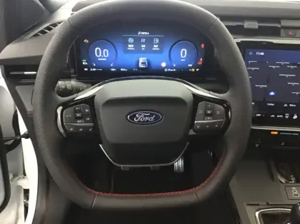 Photo 17 Ford Puma Nouveau 1.0 EcoBoost 125 ch mHEV S&S BVM6 ST-Line